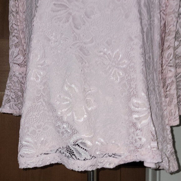 LACE BLOUSE - Picture 4 of 9